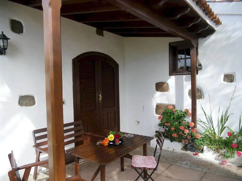Finca El Picacho Apartments In The Countryside 2 Km From The Beach Tejina